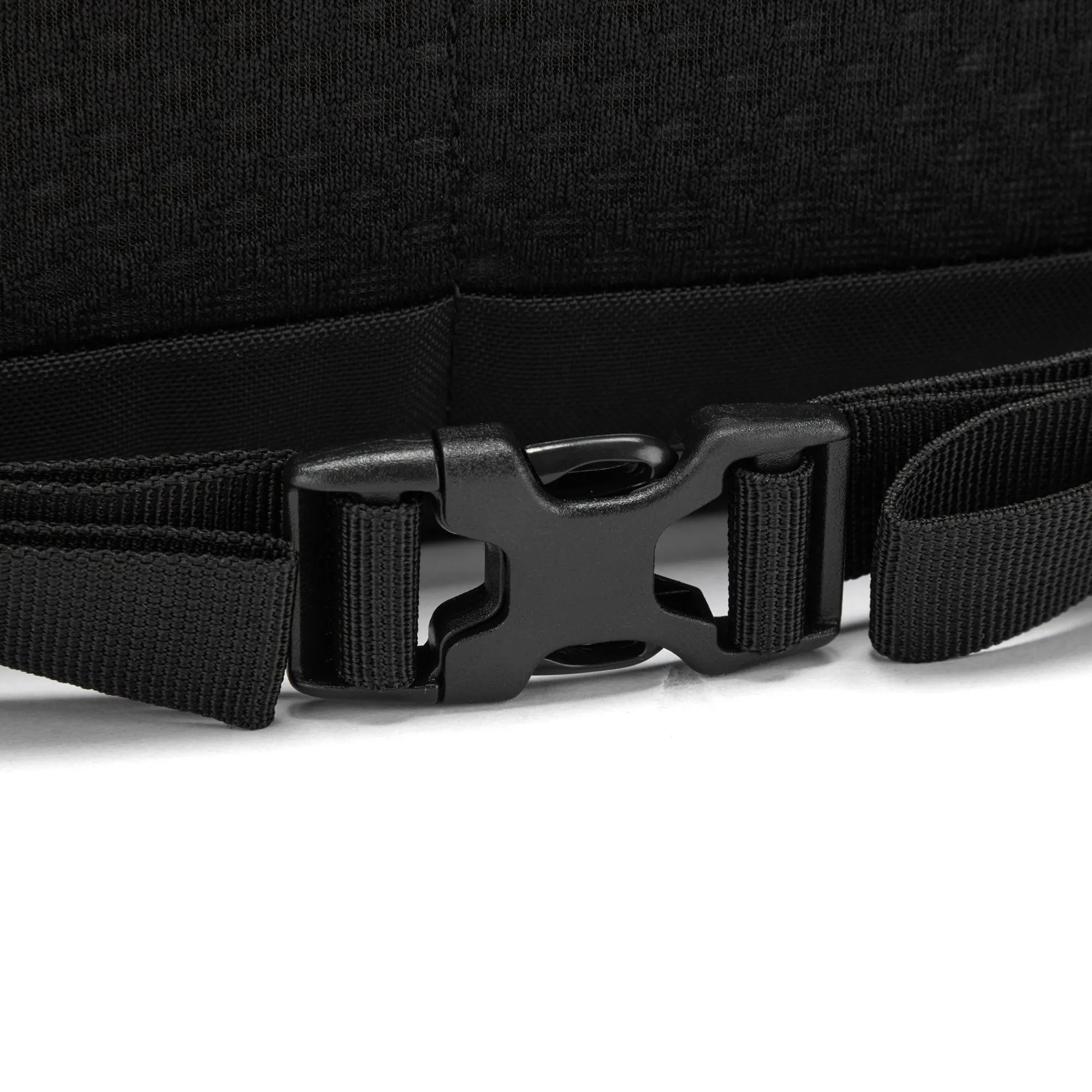 Pacsafe® V 16L Anti-theft All-Around Backpack